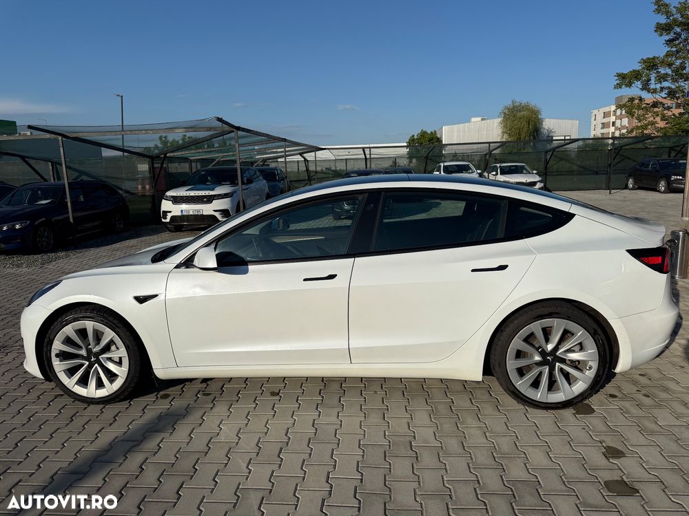 Tesla Model 3 Standard Reichweite Plus Hinterradantrieb - 6