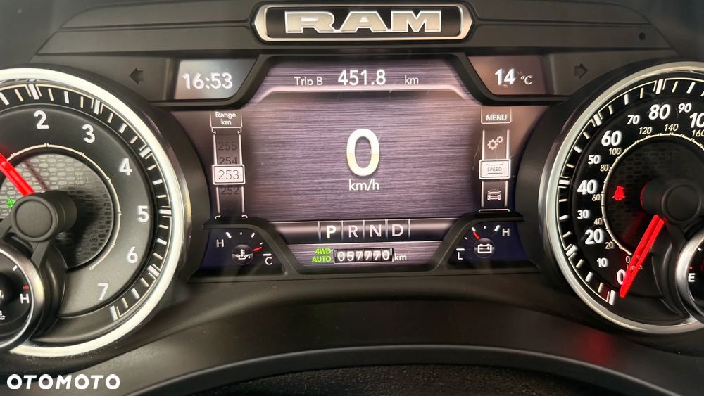 RAM 1500 Crew Cab Longhorn - 15