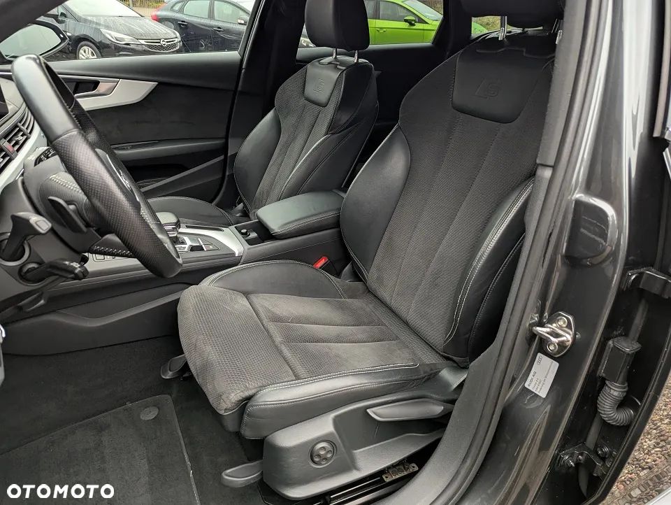 Audi A4 Avant 40 TDI S tronic S line - 23