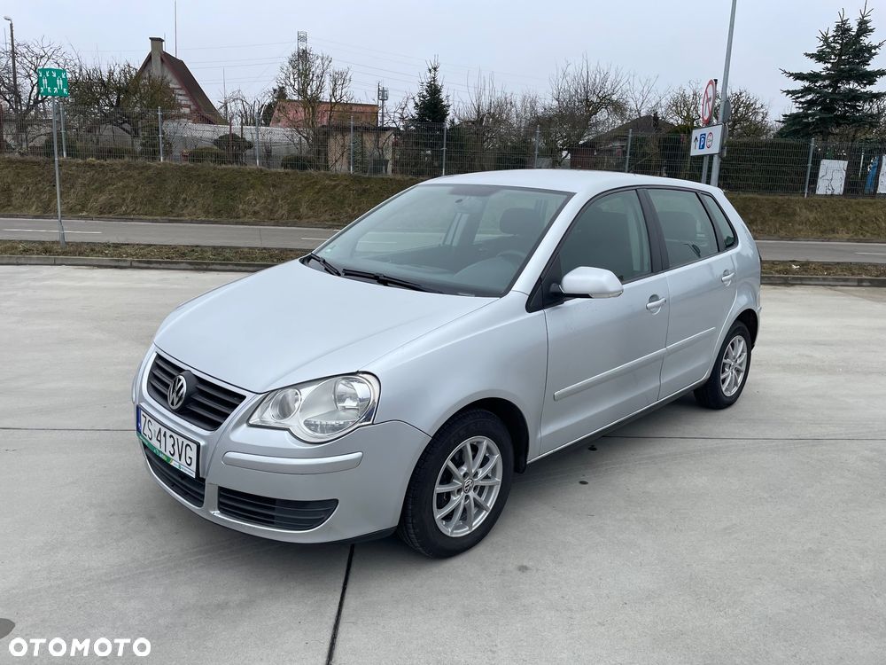 Volkswagen Polo 1.2 Comfortline - 1