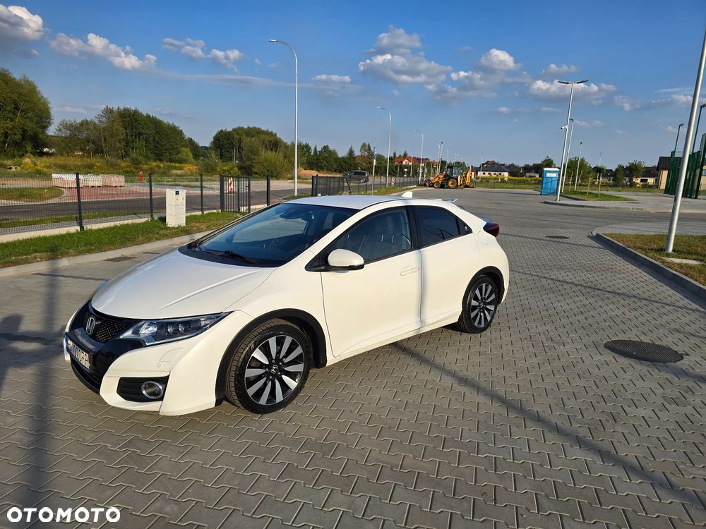Honda Civic 1.8 Lifestyle (Honda Connect+) - 35