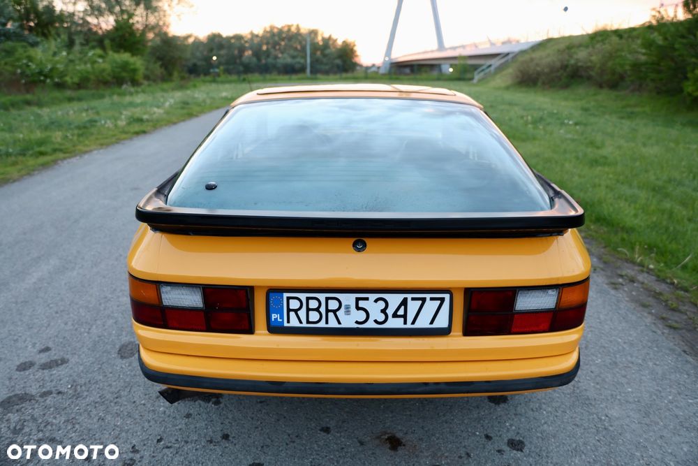 Porsche 944 - 14