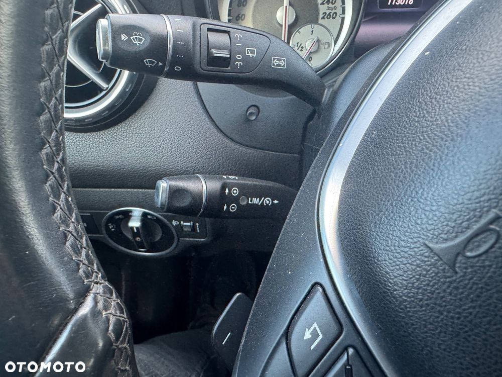 Mercedes-Benz GLA 200 d 4Matic 7G-DCT SCORE - 18