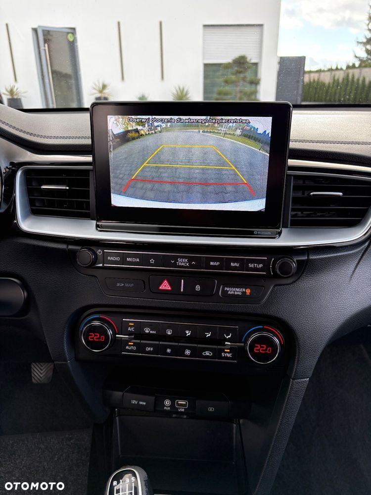 Kia Ceed - 13