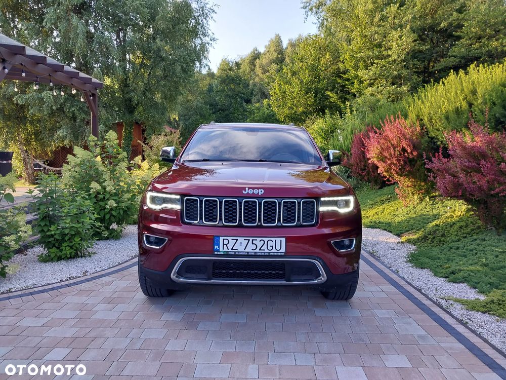 Jeep Grand Cherokee - 1