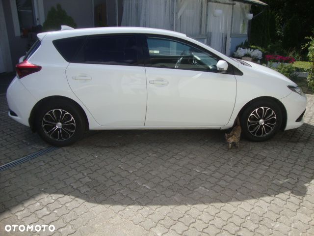 Toyota Auris 1.4 D-4D Dynamic - 5