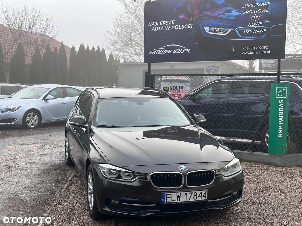 BMW Seria 3 320d Sport Line - 16