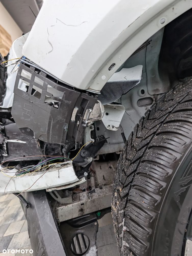 Volvo XC 40 82kWh P8 Recharge AWD Pro - 28