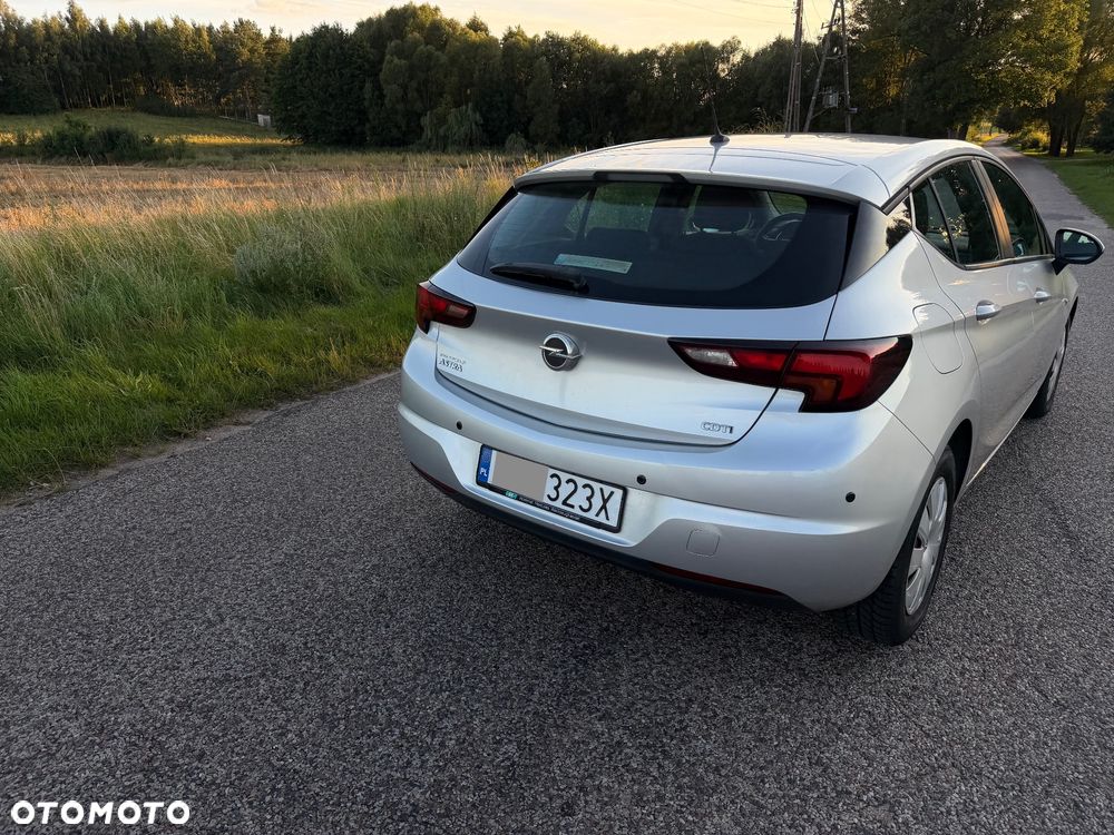 Opel Astra 1.6 CDTI Essentia - 20