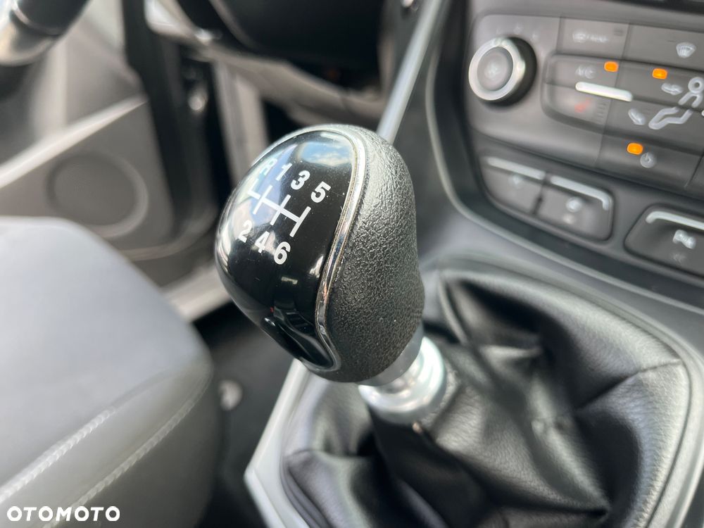 Ford Kuga 1.5 EcoBoost 2x4 SYNC - 10