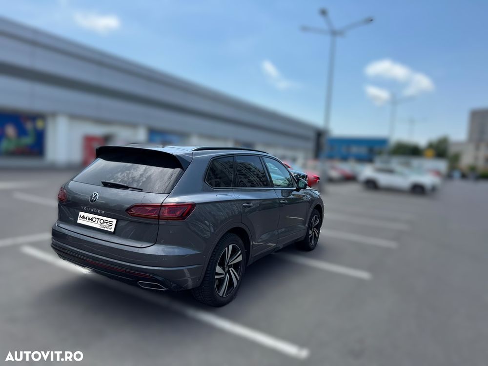 Volkswagen Touareg V6 TSI R-Style - 9
