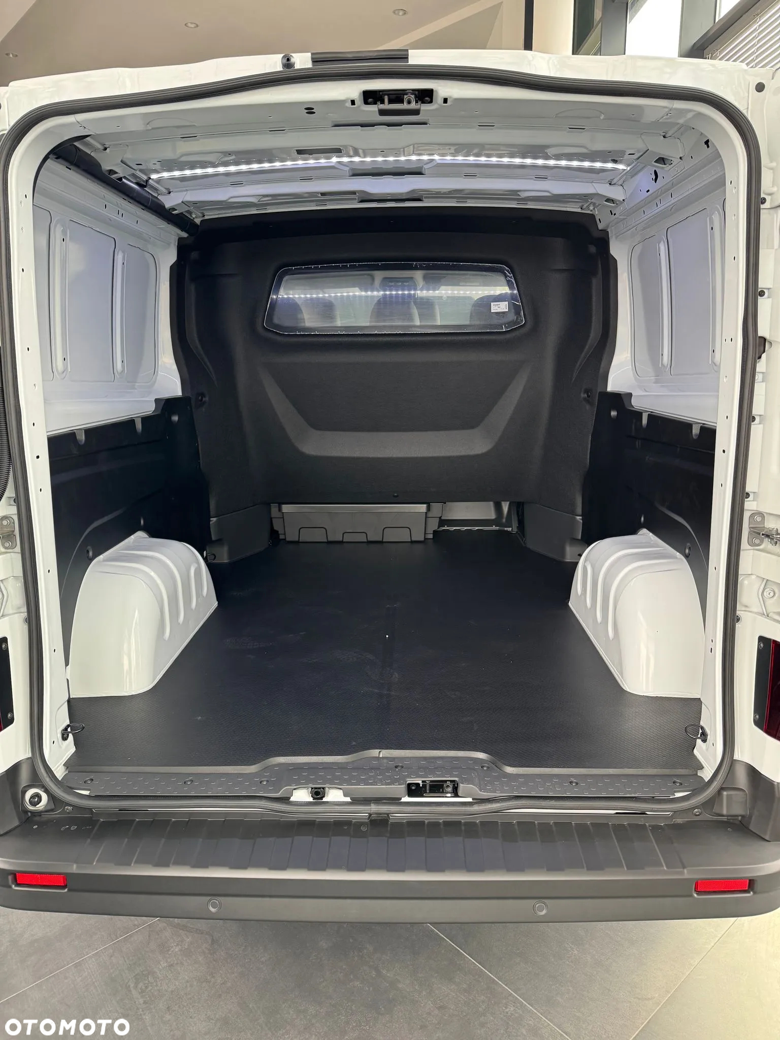 Renault Trafic - 13