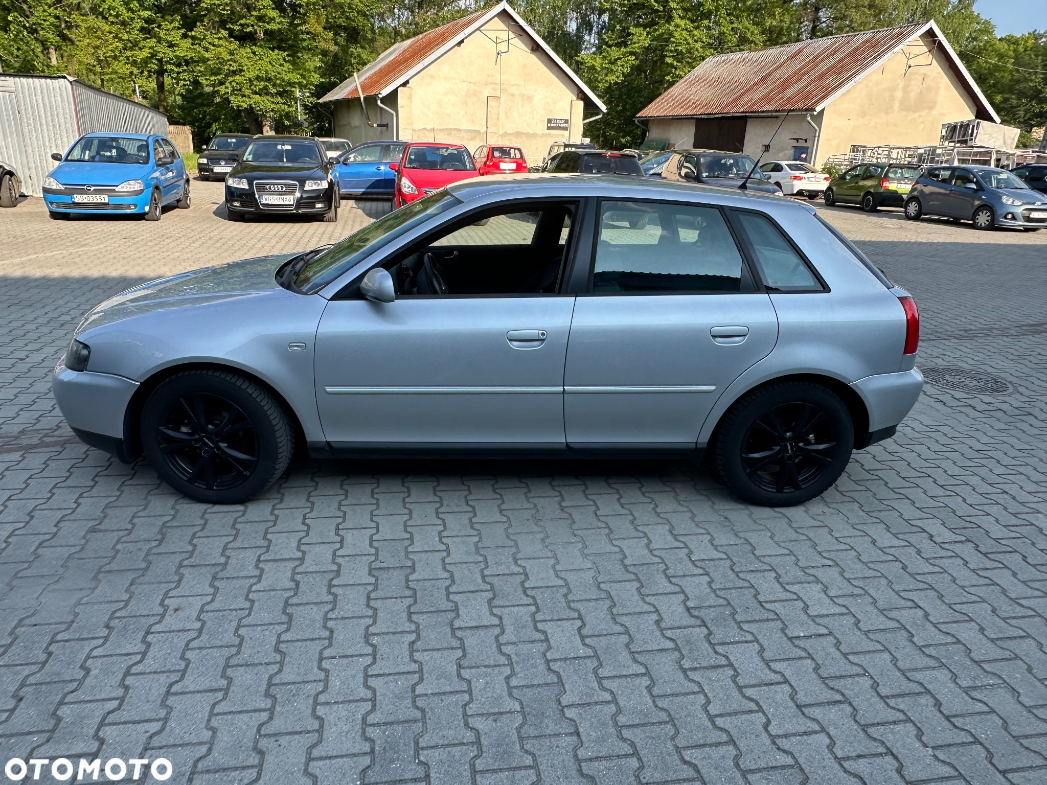 Audi A3 1.6 Ambiente Tiptr - 2