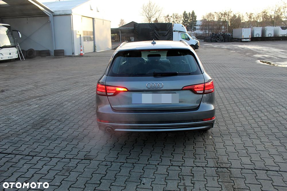Audi A4 Avant - 8