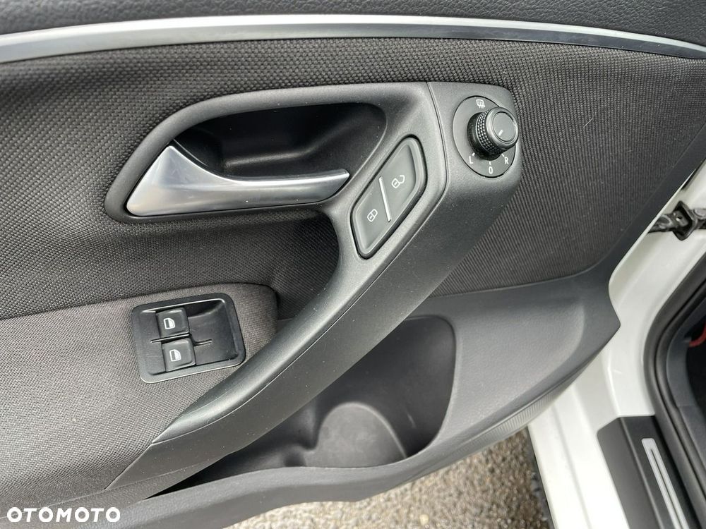Volkswagen Polo - 19