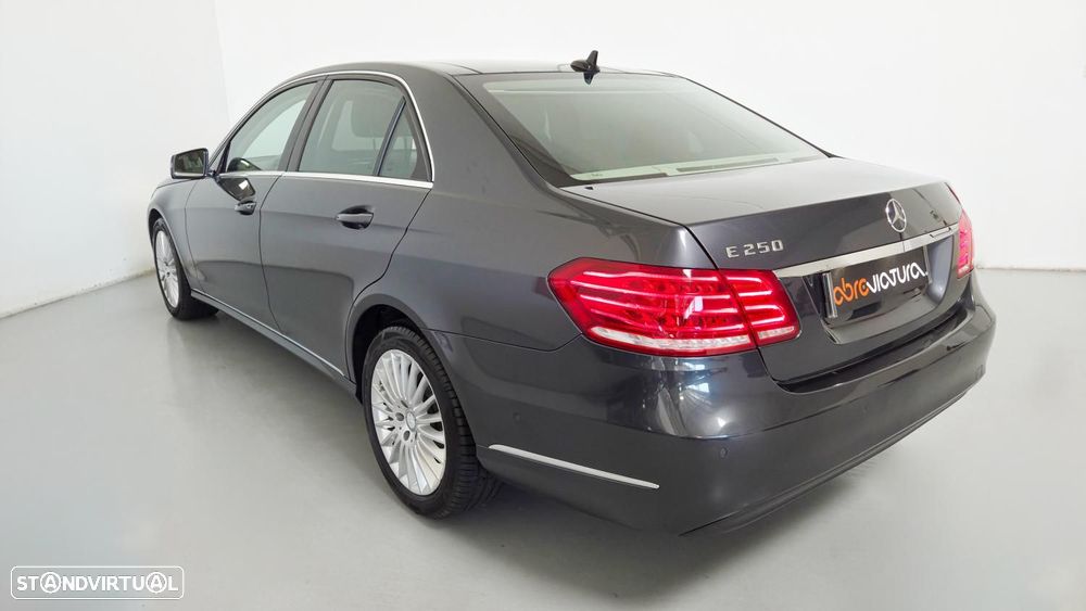 Mercedes-Benz E 250 7G-TRONIC Elegance - 8