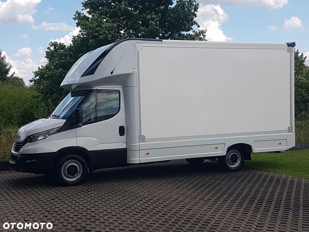 Iveco DAILY KONTENER NISKOPODŁOGOWY 4,43x2,23x2,42 SKLEP FOODTRUCK BAR KLIMA KONIOWÓZ KAMPER - 2