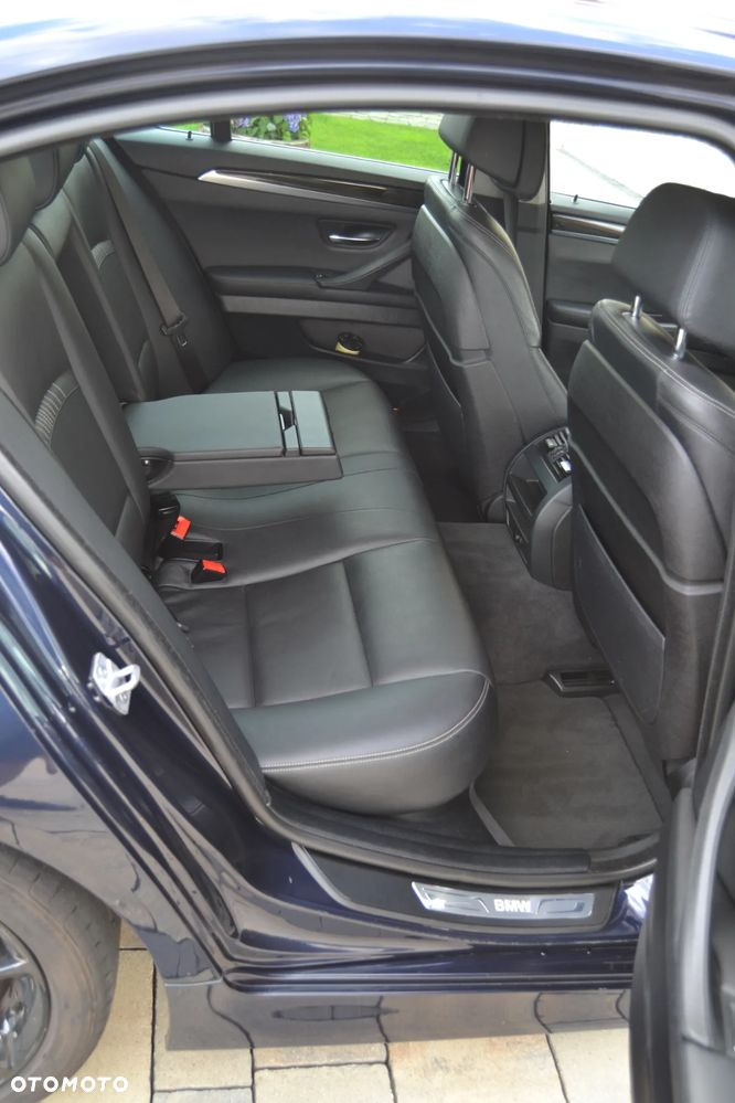BMW Seria 5 530d - 25