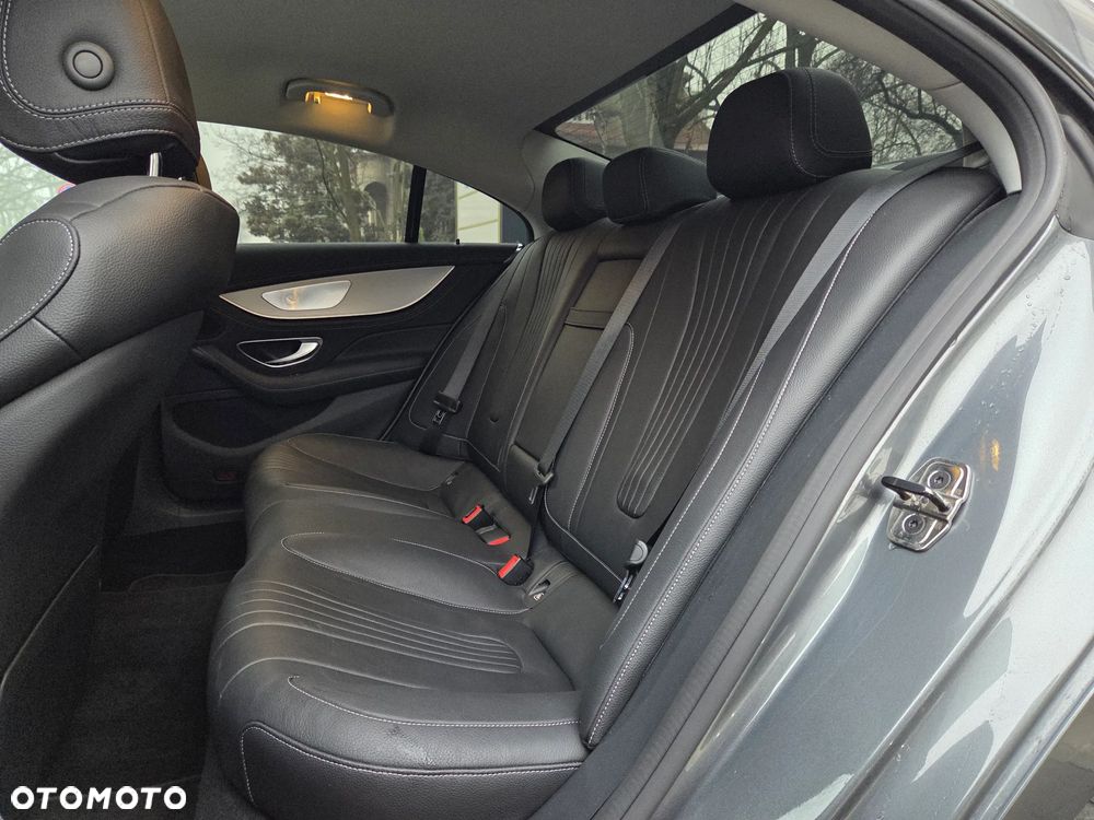 Mercedes-Benz CLS 300 d 4Matic 9G-TRONIC AMG Line - 18
