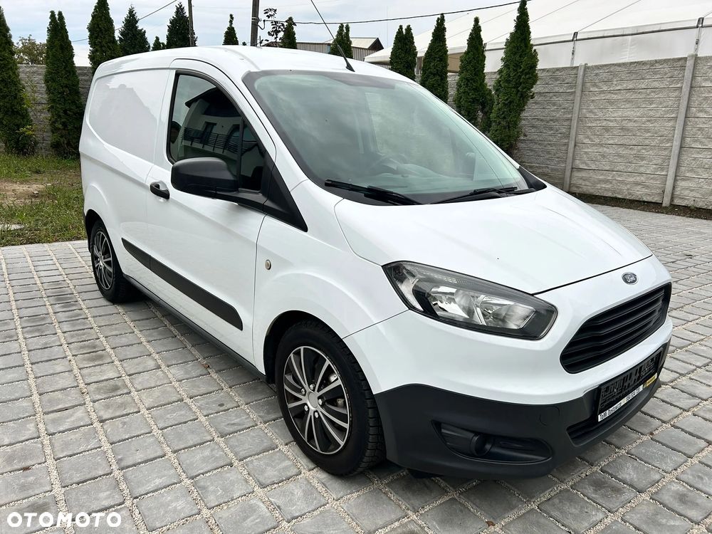 Ford Transit Courier - 1