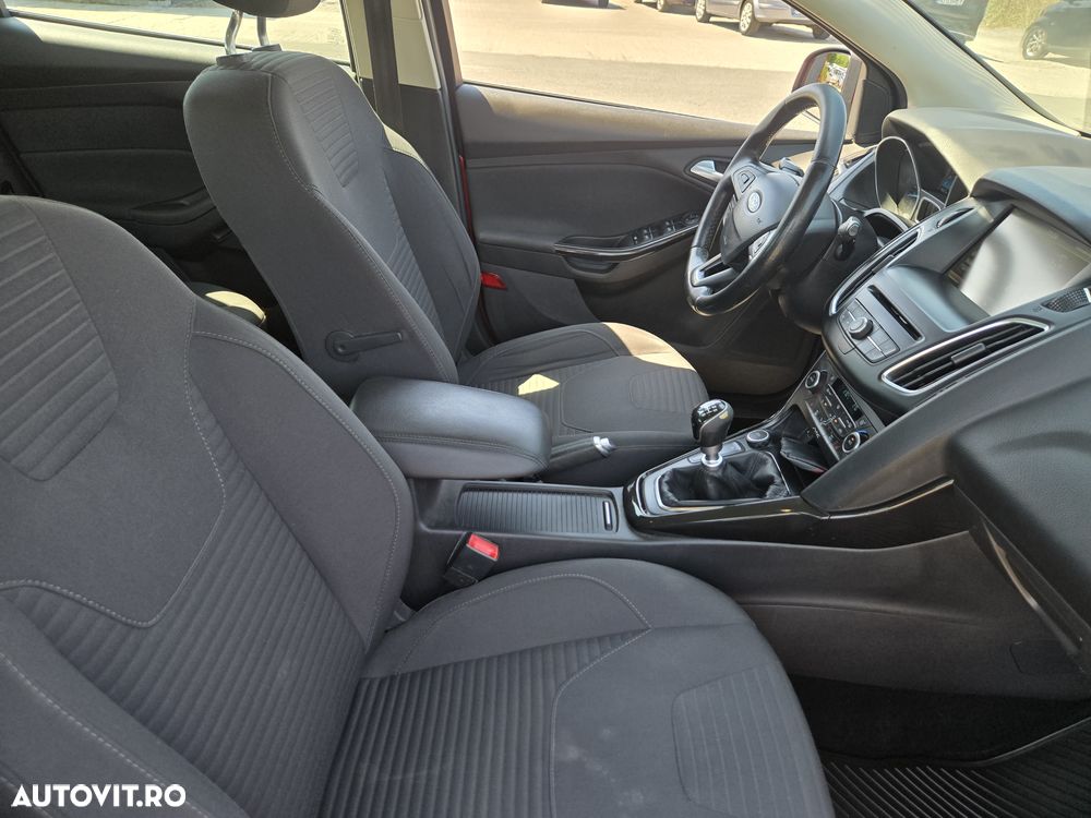 Ford Focus 1.0 EcoBoost Titanium - 7