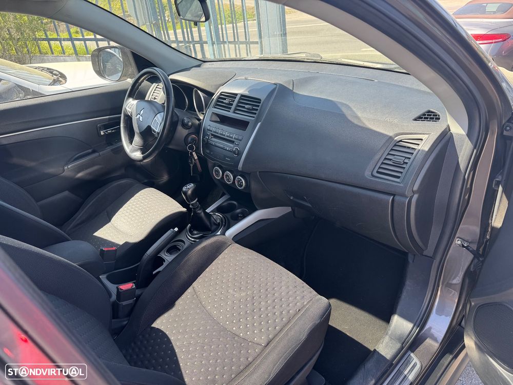 Mitsubishi ASX 1.8 DI-D Intense - 28