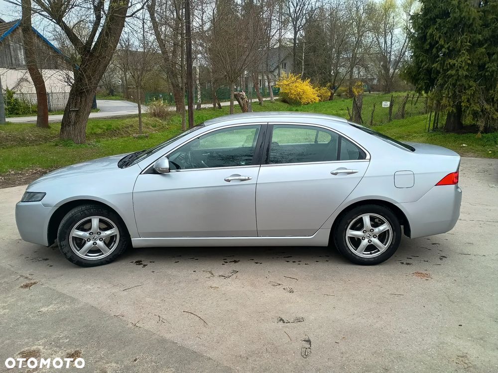 Honda Accord 2.0 Sport - 8