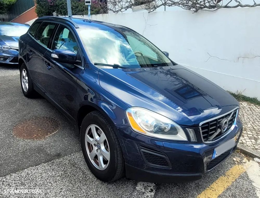 Volvo XC 60 2.0 D4 DRIVe Momentum - 1