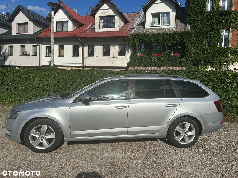 Skoda Octavia 2.0 TDI Ambition DSG - 5
