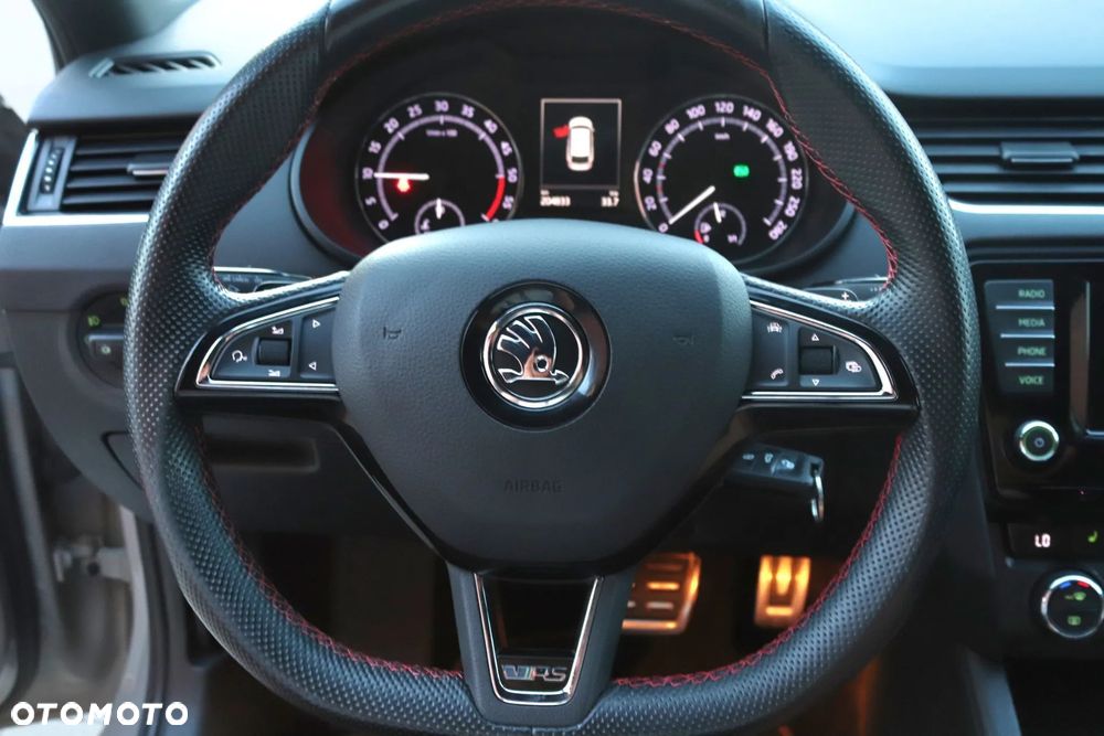 Skoda Octavia 2.0 TDI RS Challenge DSG - 25