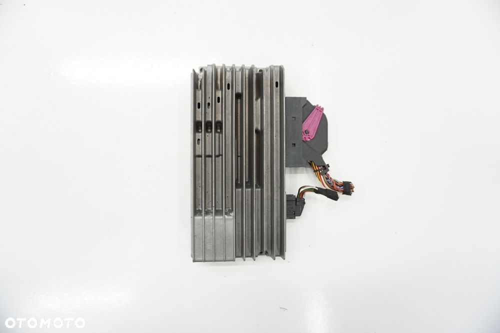 AUDI A4 B8 WZMACNIACZ BANG OLUFSEN 8T0035223AP 8T0035223AJ - 1