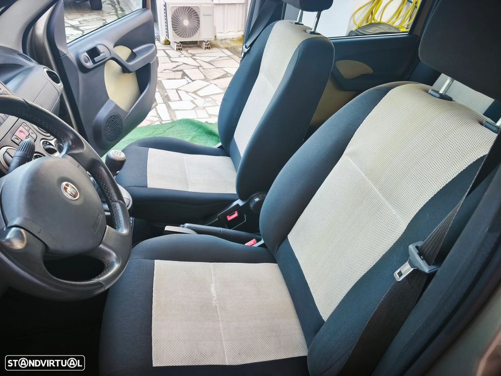 Fiat Panda 1.3 16V M-jet 4x4 Cross 280 - 21