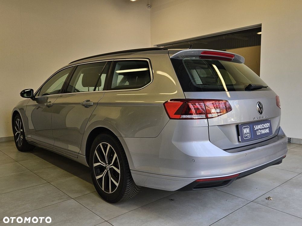 Volkswagen Passat - 6