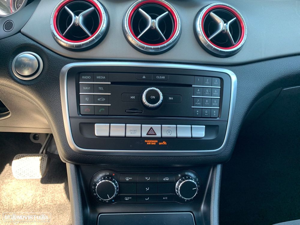 Mercedes-Benz CLA 180 d Shooting Brake AMG Line Aut. - 29