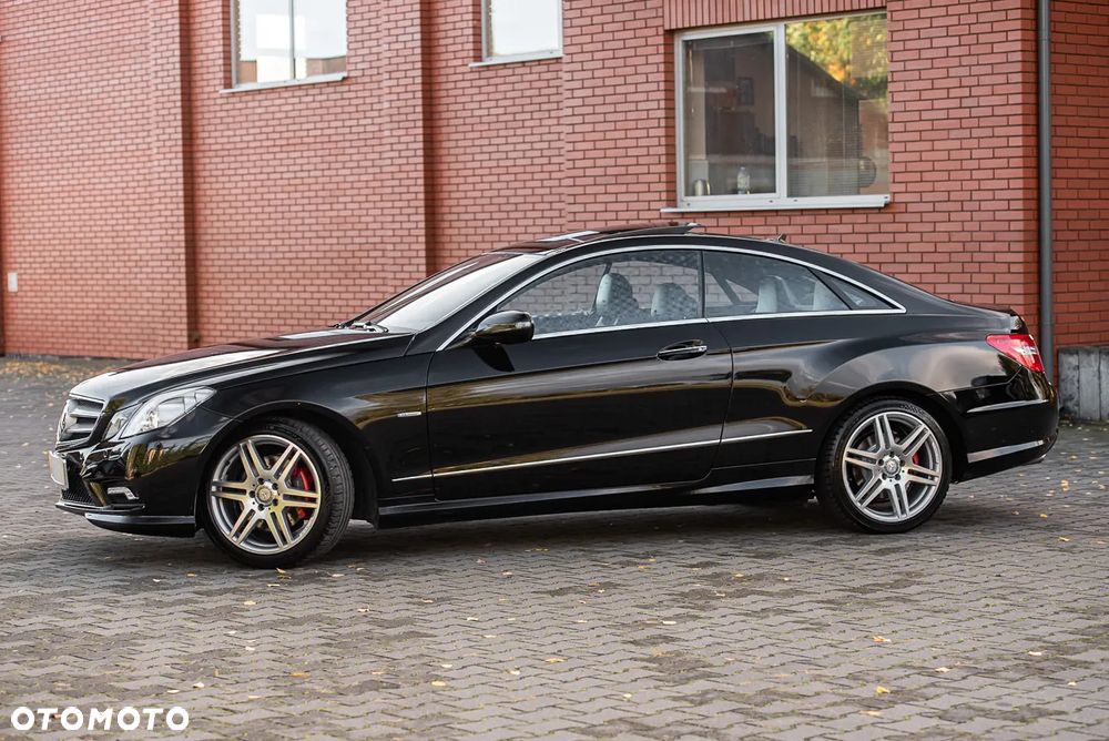 Mercedes-Benz Klasa E 350 CGI Coupe BlueEFFICIENCY 7G-TRONIC Avantgarde - 7