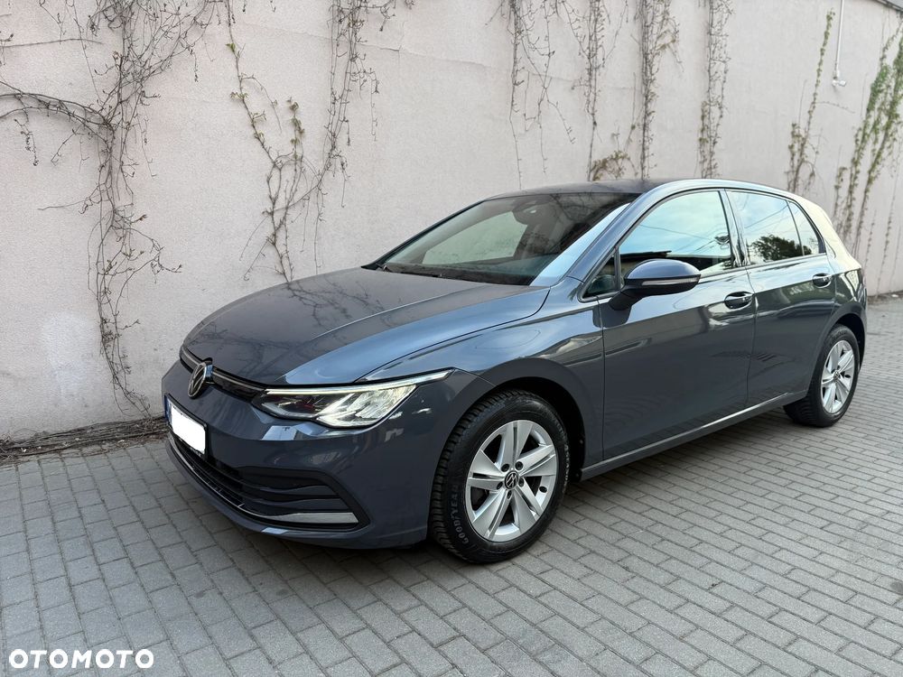 Volkswagen Golf 1.5 eTSI Life DSG - 1