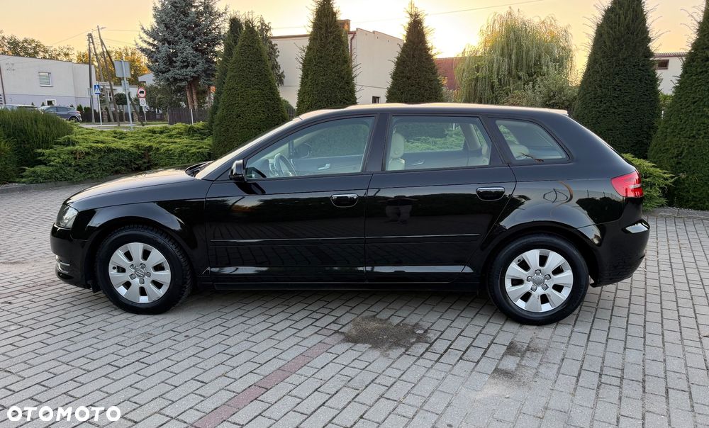 Audi A3 Sportback - 4