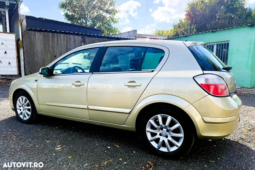Opel Astra 1.6i Enjoy - 7