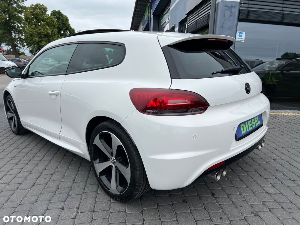 Volkswagen Scirocco 2.0 TDI Blue Motion Technologie Edition - 11