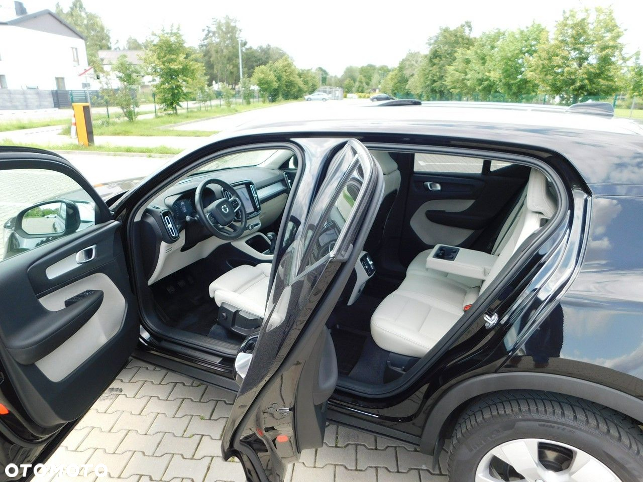Volvo XC 40 D3 Momentum Pro - 13