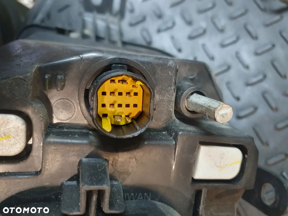 FIAT PANDA II REFLEKTOR LAMPA PRAWY PRZÓD - 6