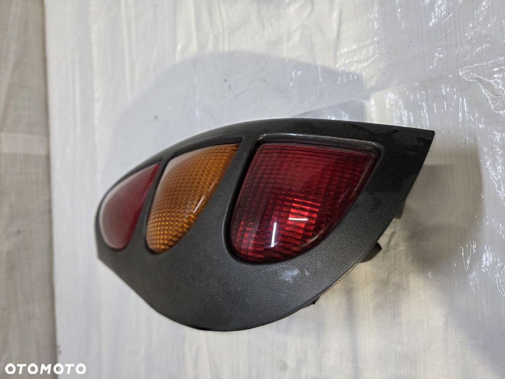 LAMPA TYLNA TYŁ LEWA FIAT MAREA 39570748 - 2