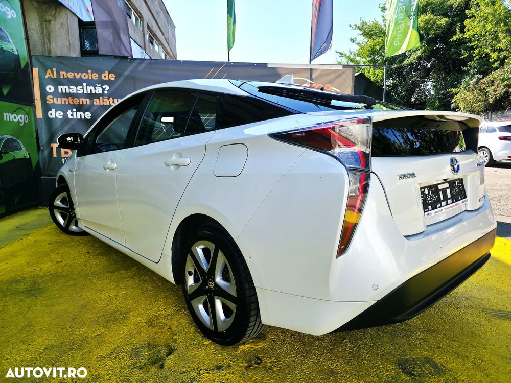 Toyota Prius 1.8 HSD Exclusive Plus - 7