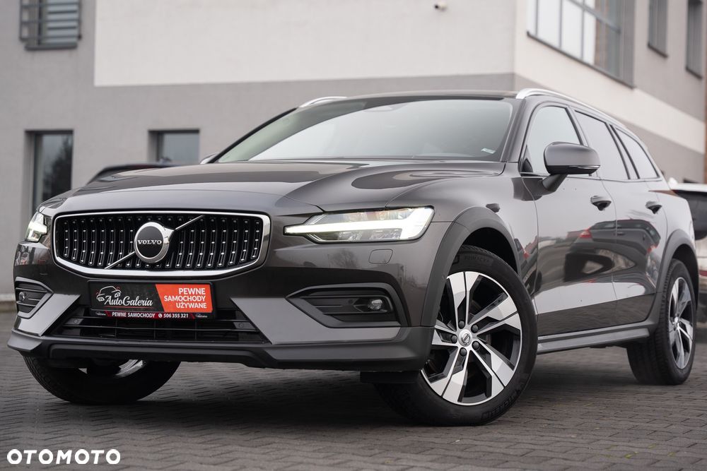 Volvo V60 Cross Country B4 D AWD Geartronic Pro - 2