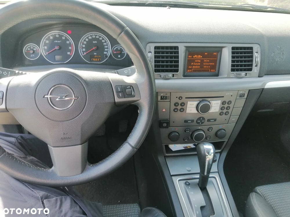 Opel Vectra 2.8 V6 Cosmo - 11