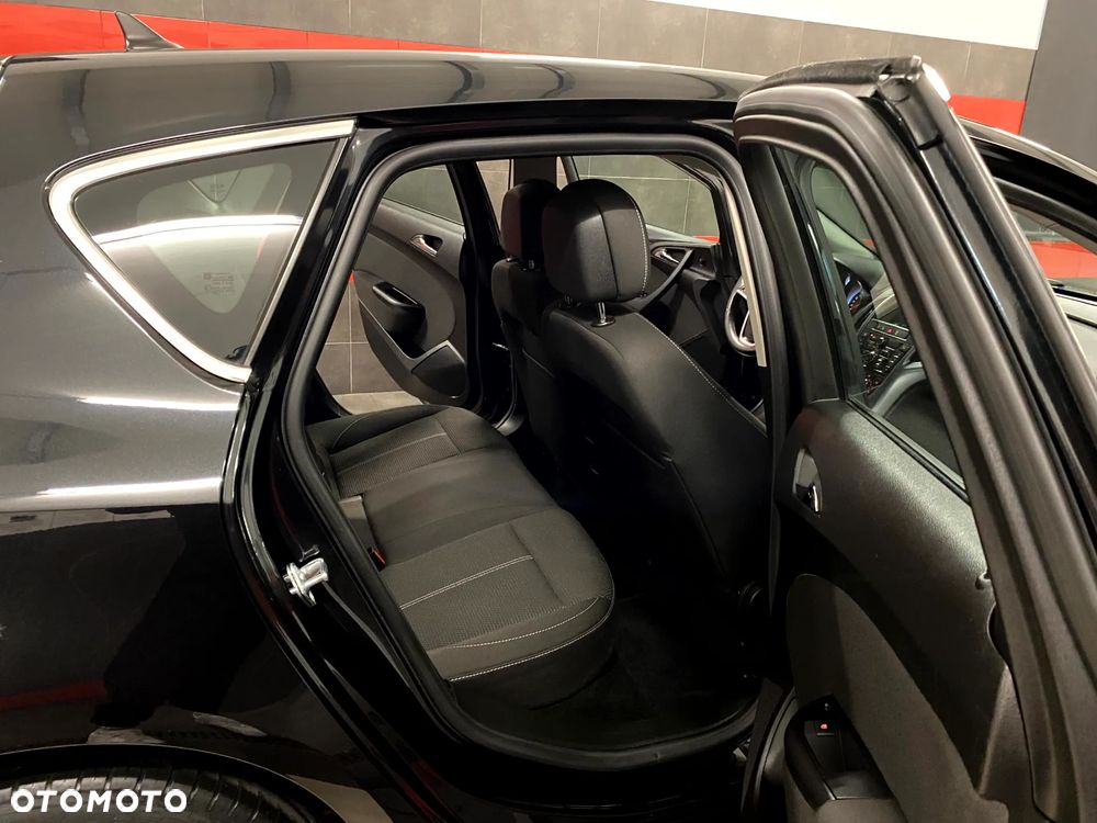 Opel Astra 1.4 T Cosmo S&S - 21