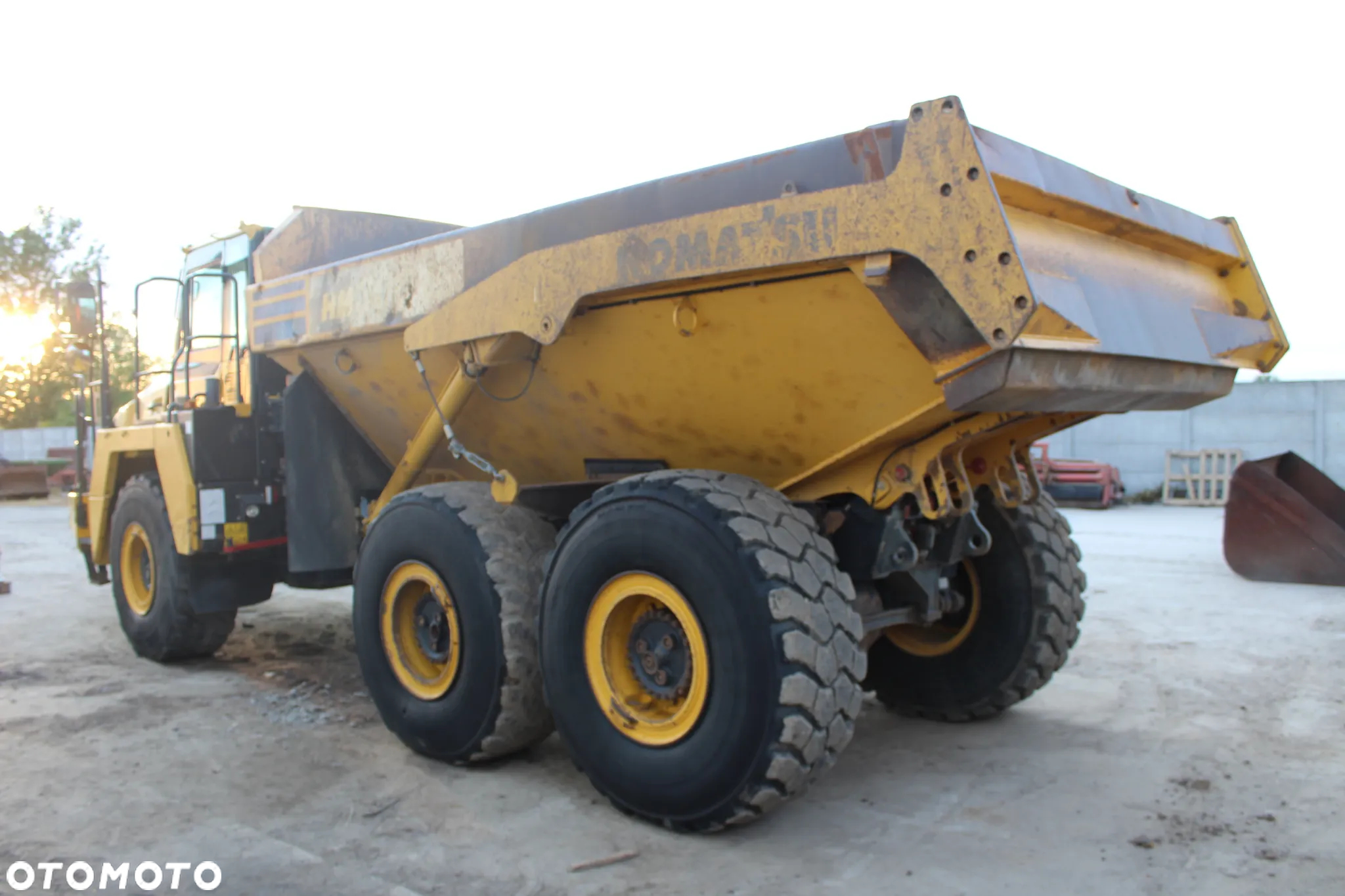 Komatsu HM 300-5 z NIEMIEC - 3