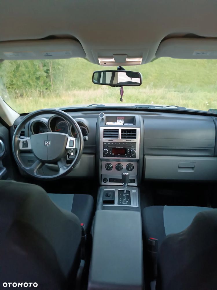 Dodge Nitro 2.8 CRD SE - 5