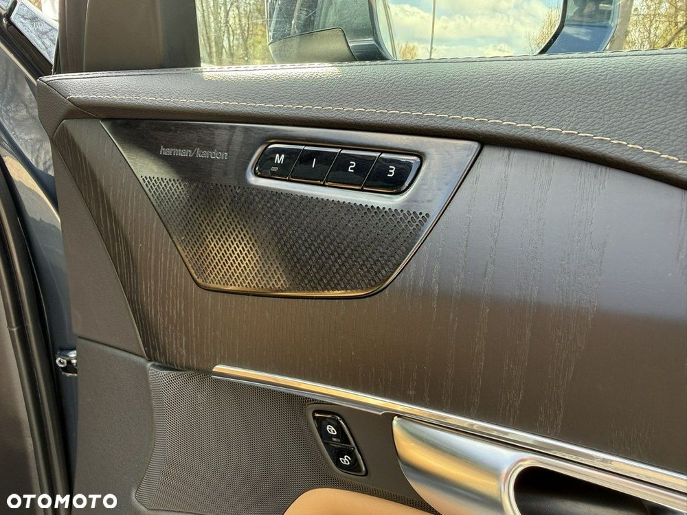 Volvo XC 90 - 24