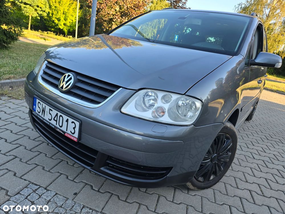 Volkswagen Touran 1.6 FSI - 2